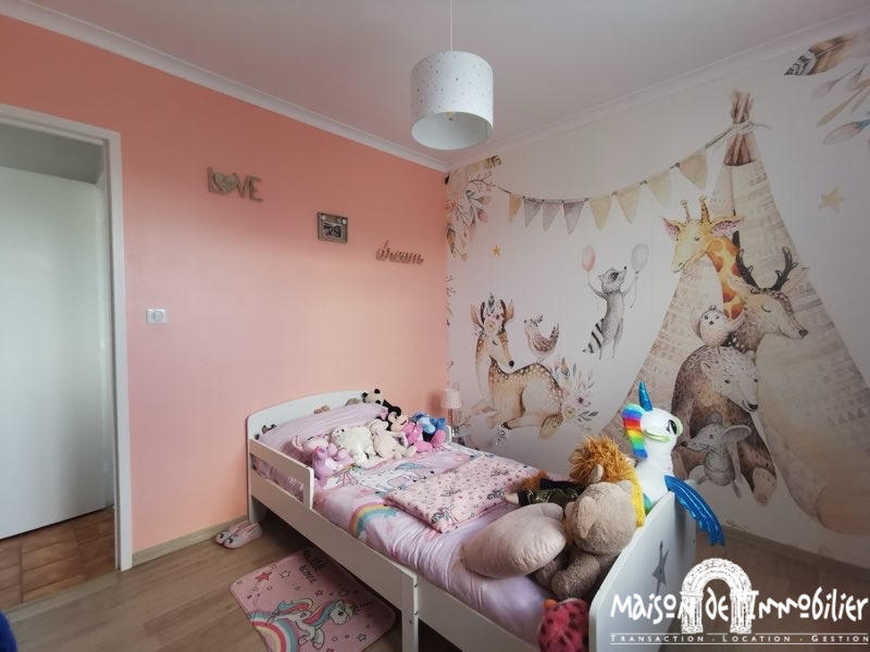 Maison - 99 m² - 5 pièces