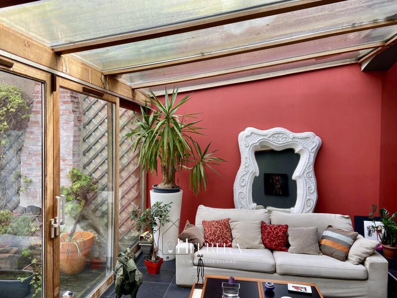 Maison - 220 m² - 6 pièces