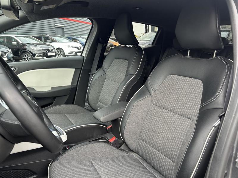 Renault Clio V 5 E-Tech Hybrid 145 Ch Techno Bva 1ere Main Radars Camera Attelage Navigation