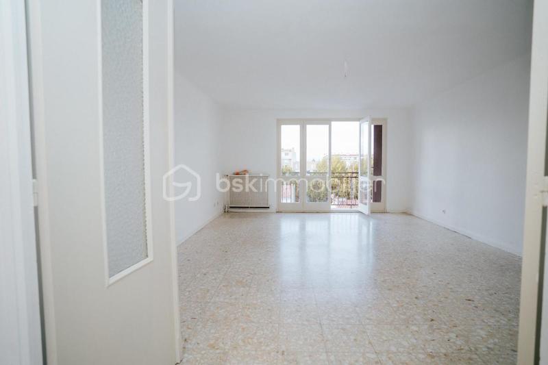 Appartement - 80 m² - 3 pièces