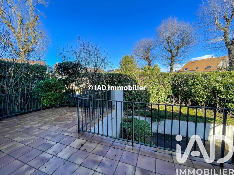 Maison - 218 m² - 9 pièces