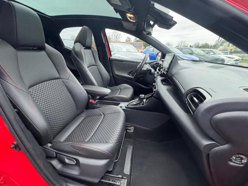 Toyota Yaris IV Hybrid 116h - Bv E-Cvt Premiere