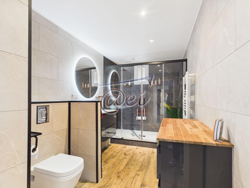 Appartement - 111 m² - 4 pièces