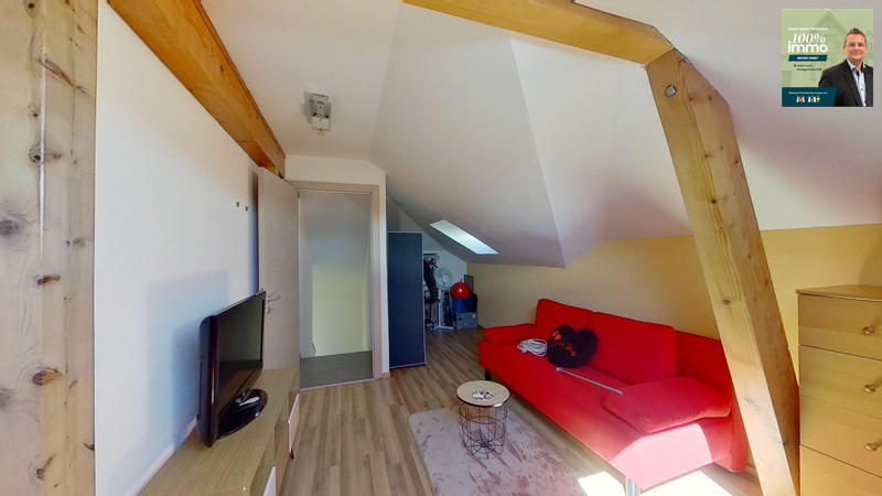 Maison - 260 m² - 6 pièces