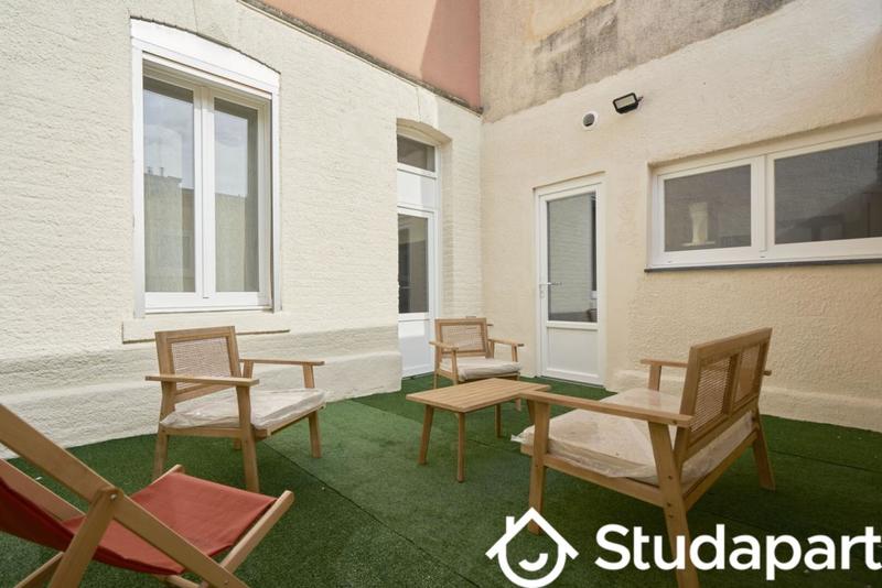 Chambre - 12 m² - 1 pièce