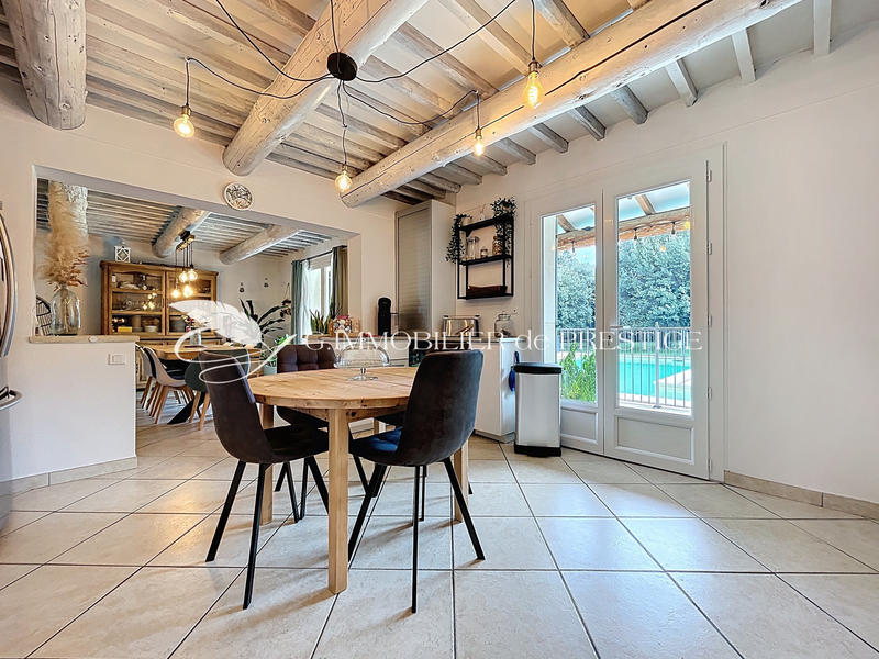 Villa - 146 m² - 6 pièces