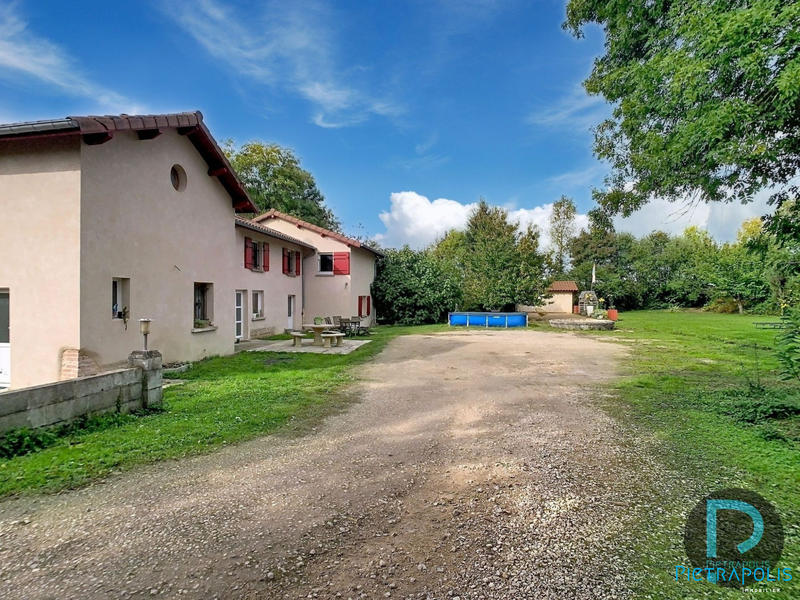 Ferme - 235 m² - 9 pièces