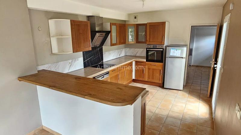 Maison - 147 m² - 8 pièces