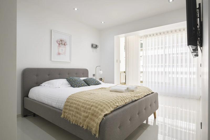 Appartement - 90 m² - 4 pièces