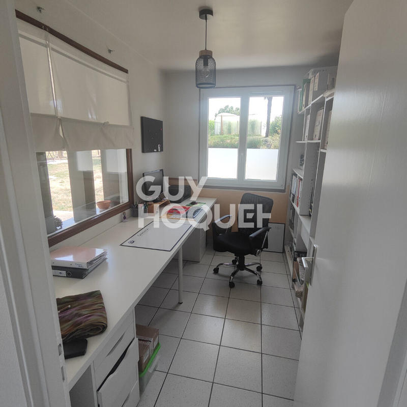 Maison - 210 m² - 215 pièces