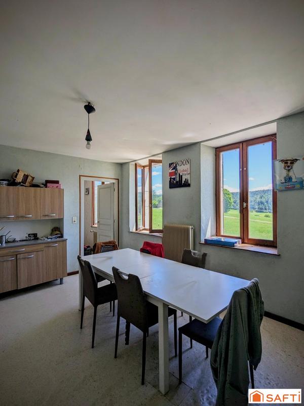 Maison de village - 170 m² - 8 pièces