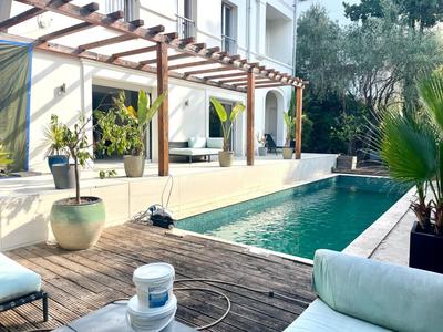 Maison d'architecte - 300 m² - 6 pièces