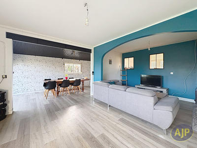 Maison - 95 m² - 5 pièces