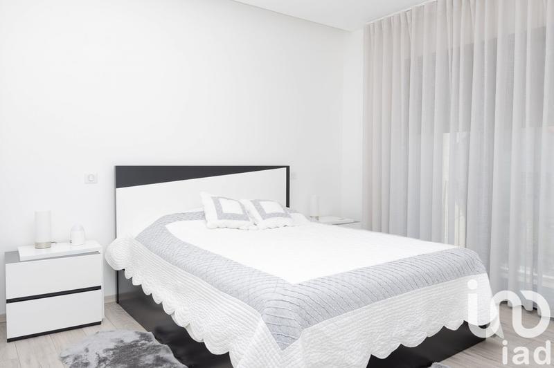 Maison - 205 m² - 7 pièces