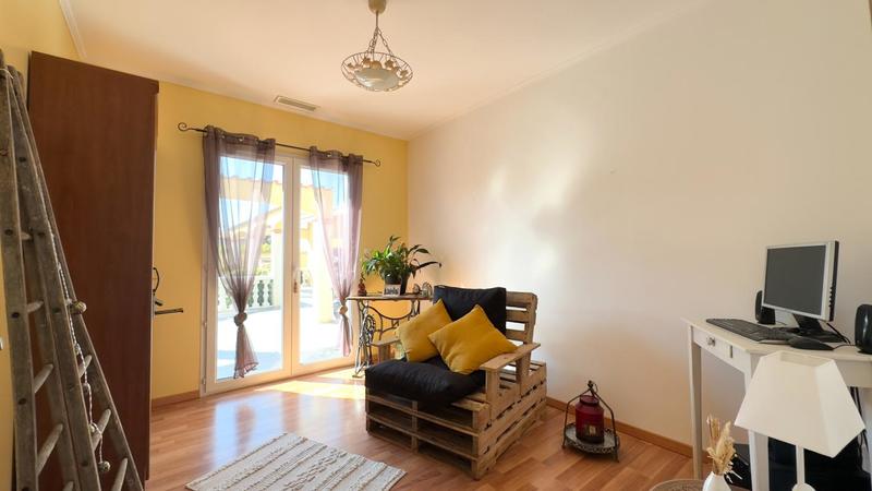 Maison - 207 m² - 6 pièces