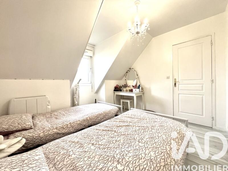 Maison - 93 m² - 4 pièces