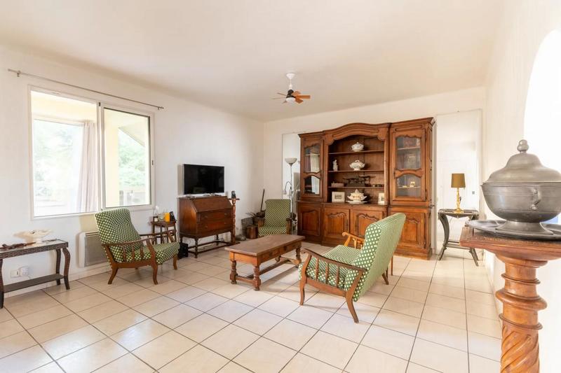 Appartement - 97 m² - 4 pièces