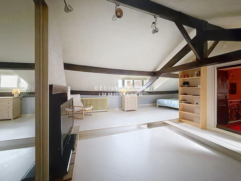 Maison ancienne - 220 m² - 7 pièces