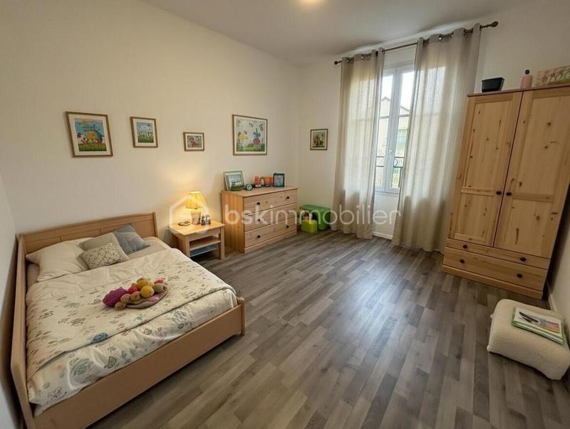 Maison - 94 m² - 5 pièces