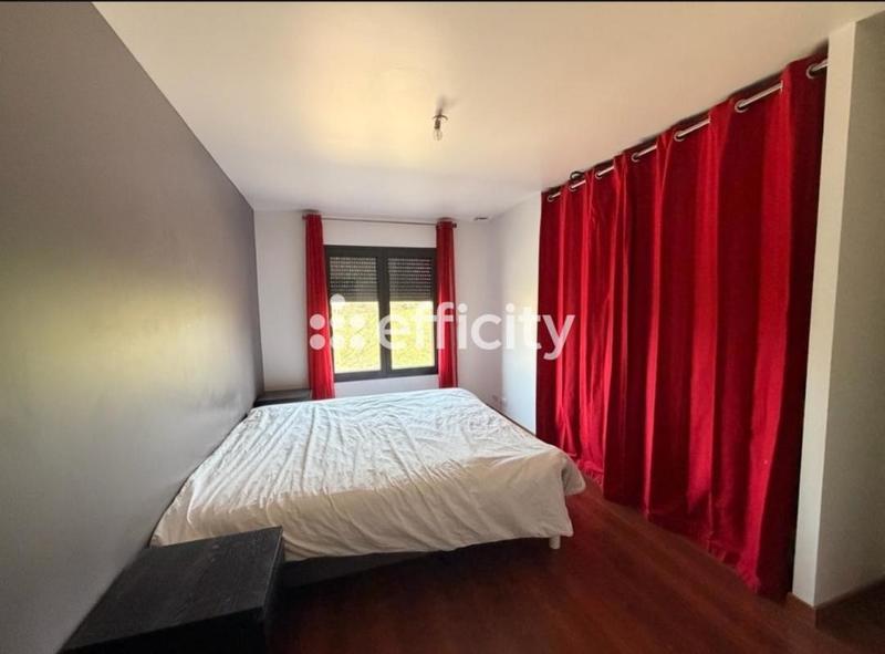 Pavillon - 130 m² - 7 pièces