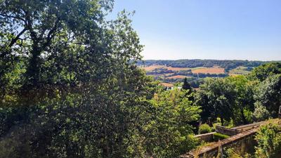 Demeure - 427 m² - 15 pièces