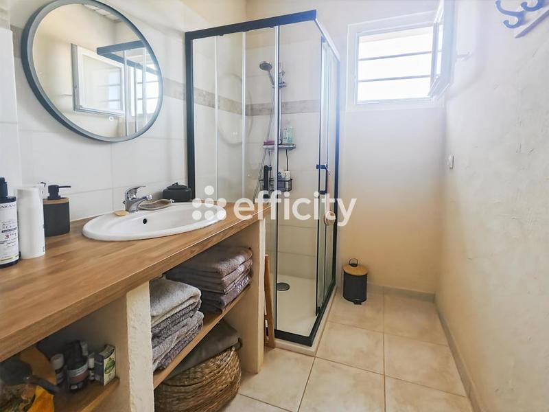 Maison - 87 m² - 5 pièces