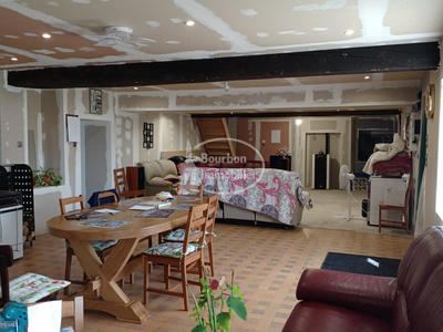 Maison - 190 m² - 8 pièces