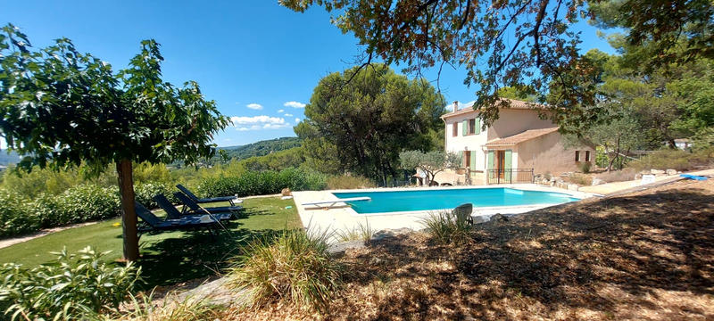 Villa - 190 m² - 6 pièces