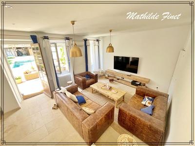 Maison - 185 m² - 7 pièces