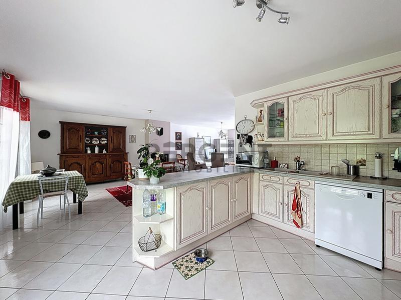 Maison - 194 m² - 7 pièces