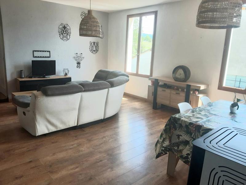 Maison - 98 m² - 5 pièces