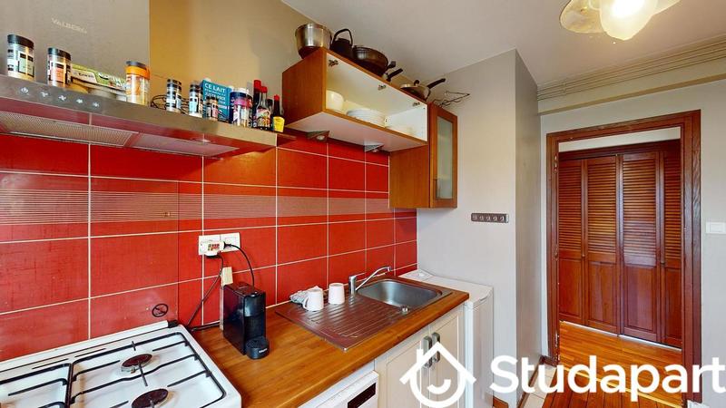 Chambre - 10 m² - 1 pièce