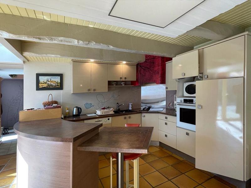 Maison - 200 m² - 9 pièces