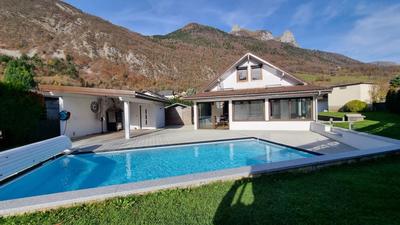 Maison - 153 m² - 6 pièces