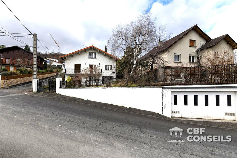 Maison - 160 m² - 8 pièces