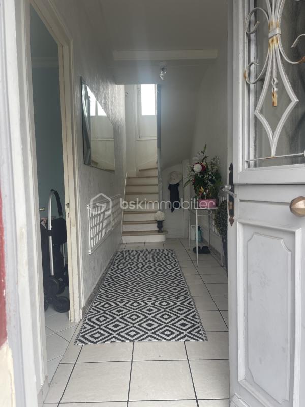 Propriété - 190 m² - 12 pièces