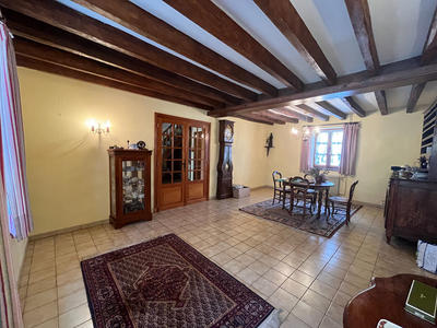 Maison - 159 m² - 7 pièces