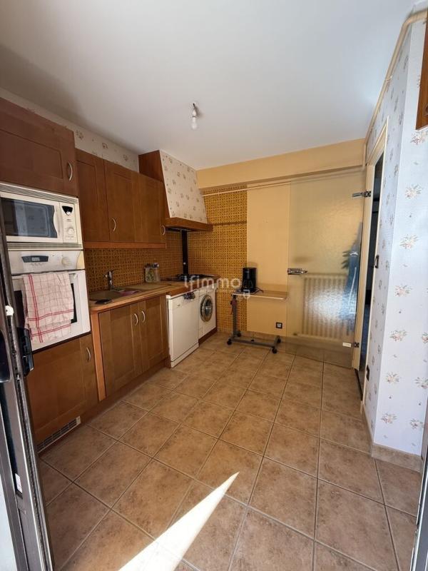 Appartement - 90 m² - 4 pièces