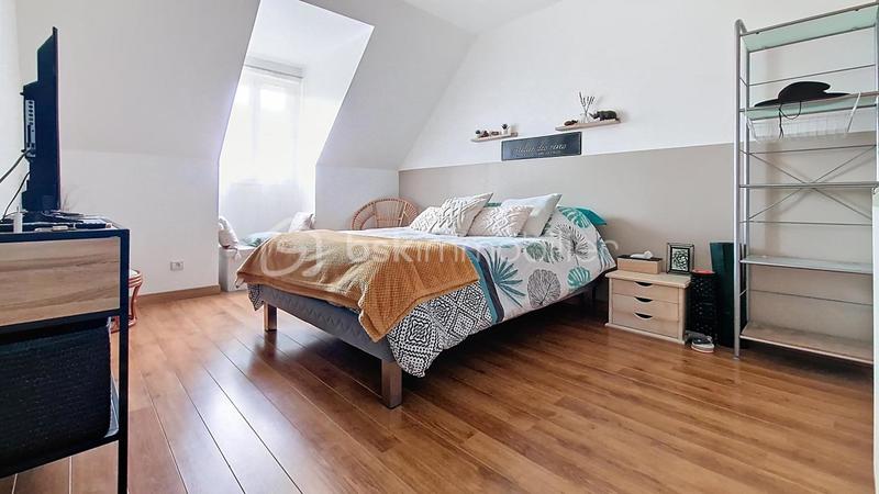 Maison - 137 m² - 6 pièces