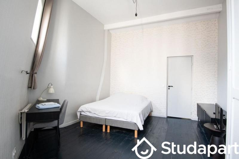 Chambre - 10 m² - 1 pièce