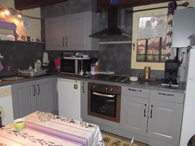 Maison - 88 m² - 3 pièces