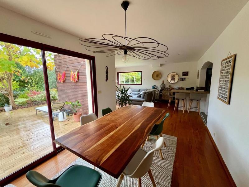 Maison - 135 m² - 6 pièces