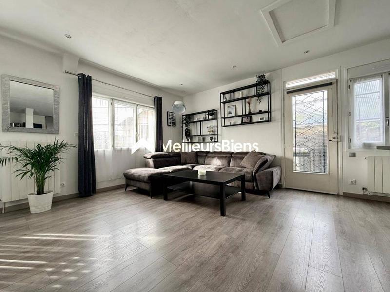 Maison - 88 m² - 4 pièces