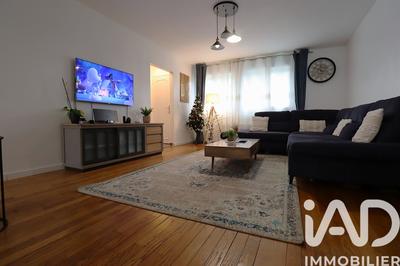 Maison - 94 m² - 5 pièces