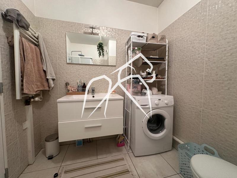 Appartement ancien - 66 m² - 3 pièces