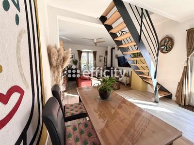 Maison - 83 m² - 3 pièces