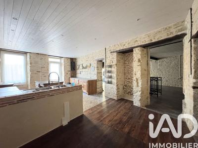 Maison de village - 162 m² - 9 pièces