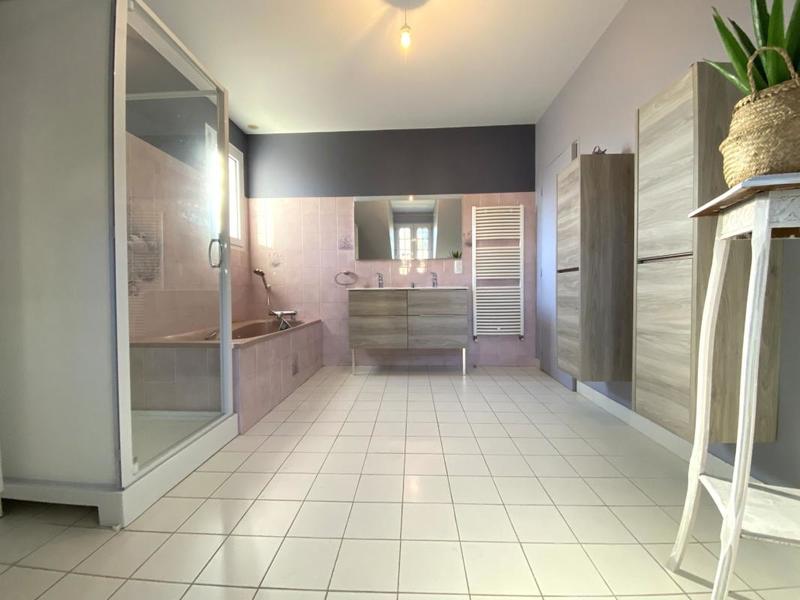 Maison - 162 m² - 7 pièces