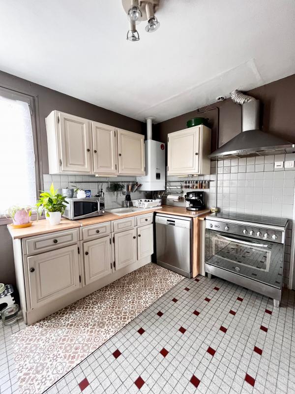 Maison - 98 m² - 4 pièces