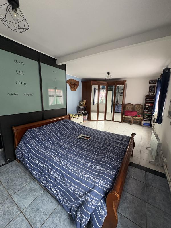 Maison - 83 m² - 5 pièces